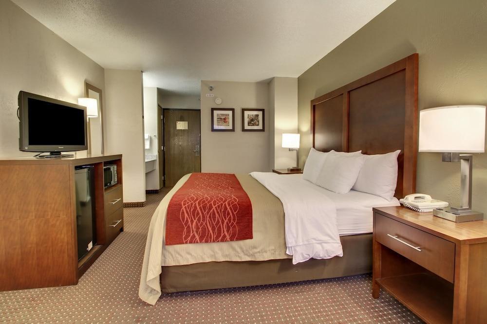 Quality Inn Waverly מראה חיצוני תמונה