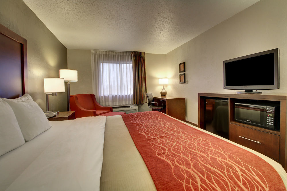 Quality Inn Waverly מראה חיצוני תמונה