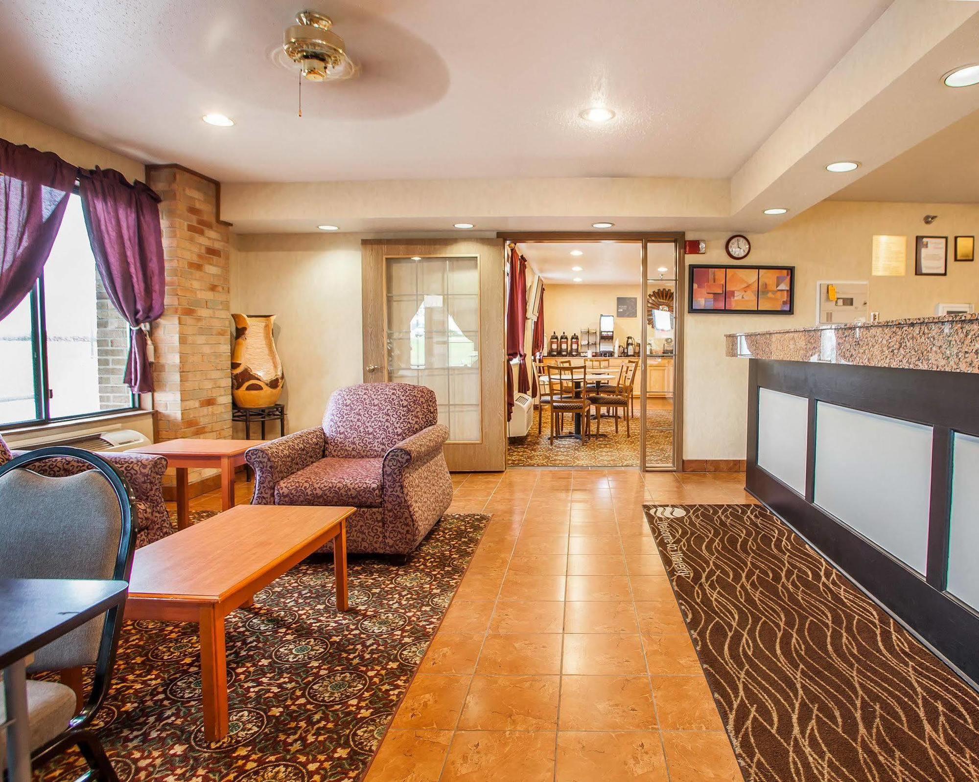 Quality Inn Waverly מראה חיצוני תמונה