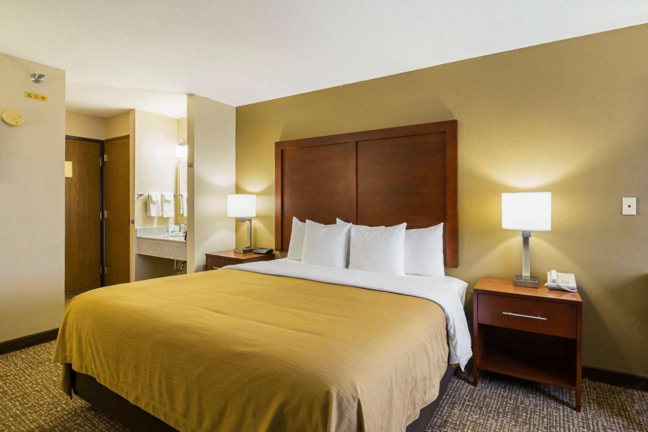 Quality Inn Waverly מראה חיצוני תמונה