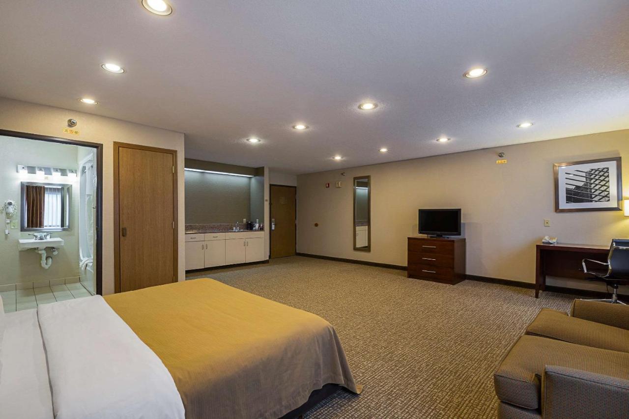 Quality Inn Waverly מראה חיצוני תמונה